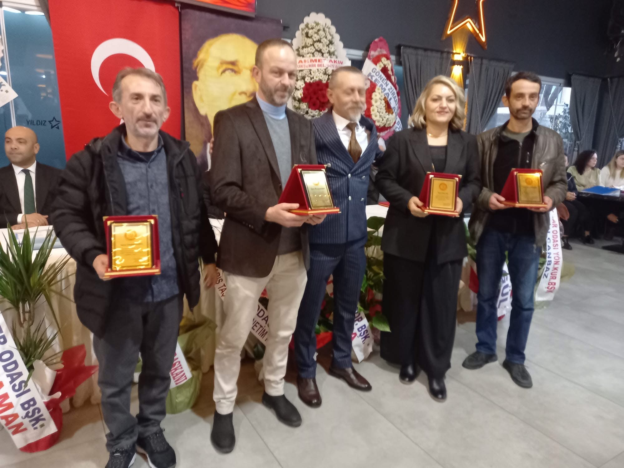 📍Gönen Berberler ve Kuaförler Odası’ndan Mesleğe Vefa