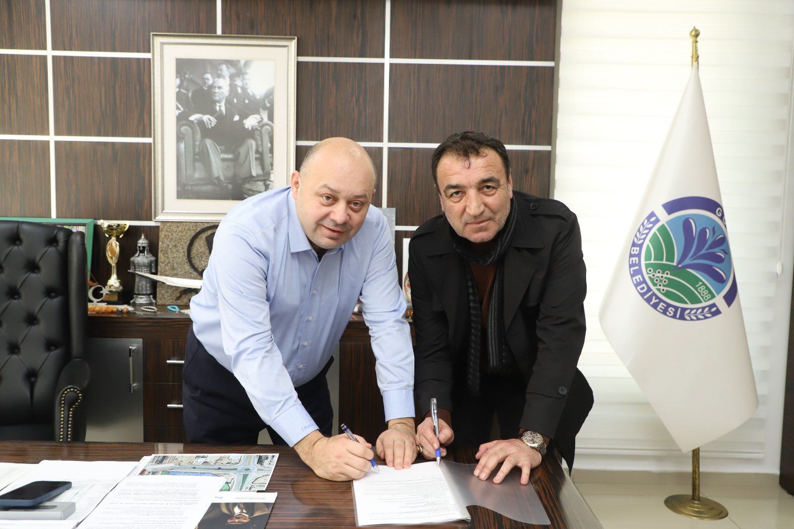 📍Gönen’de 150 Bin Metrekare Taş Döşeme Çalışması Başlayacağı açıklandı ;