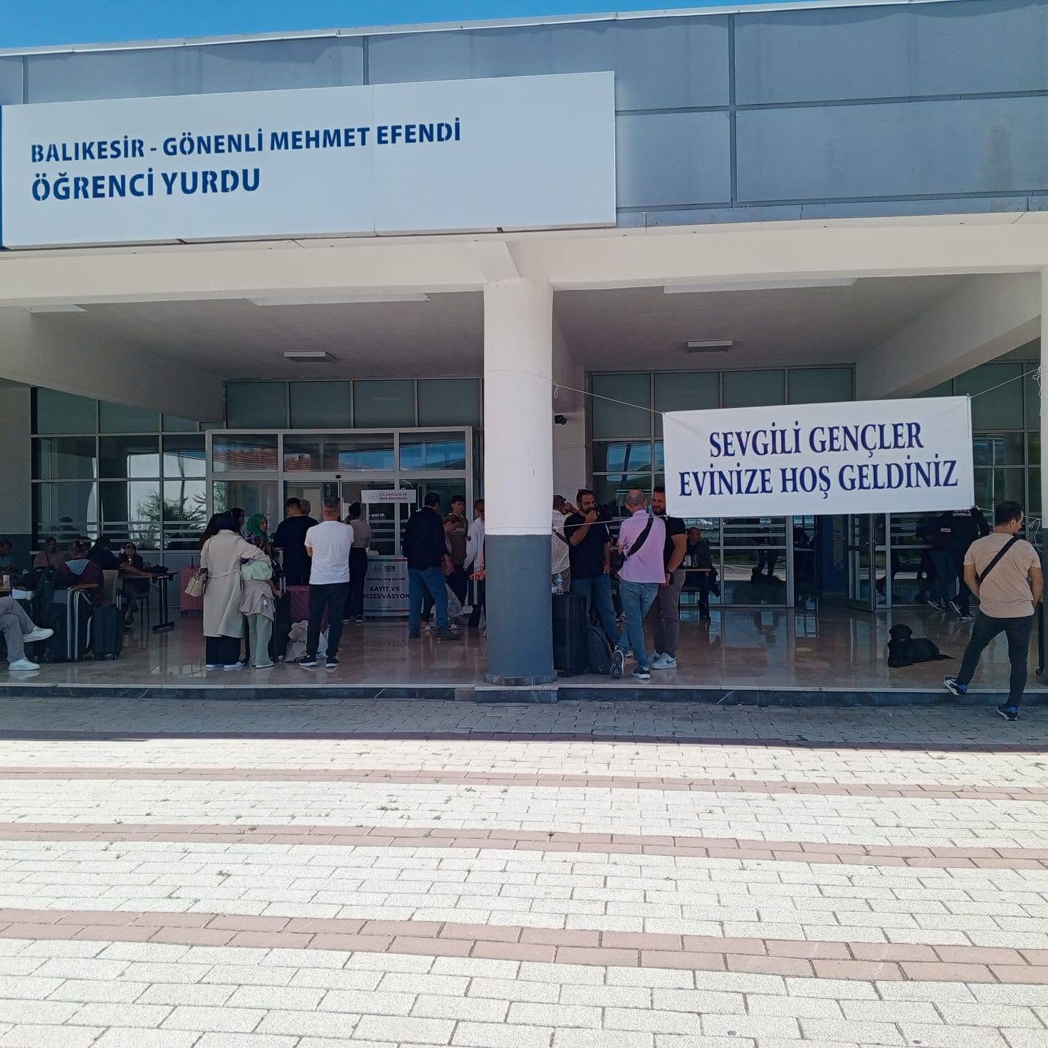  Gönen’de Öğrenciler Yurt Kayıtlarına Başladı